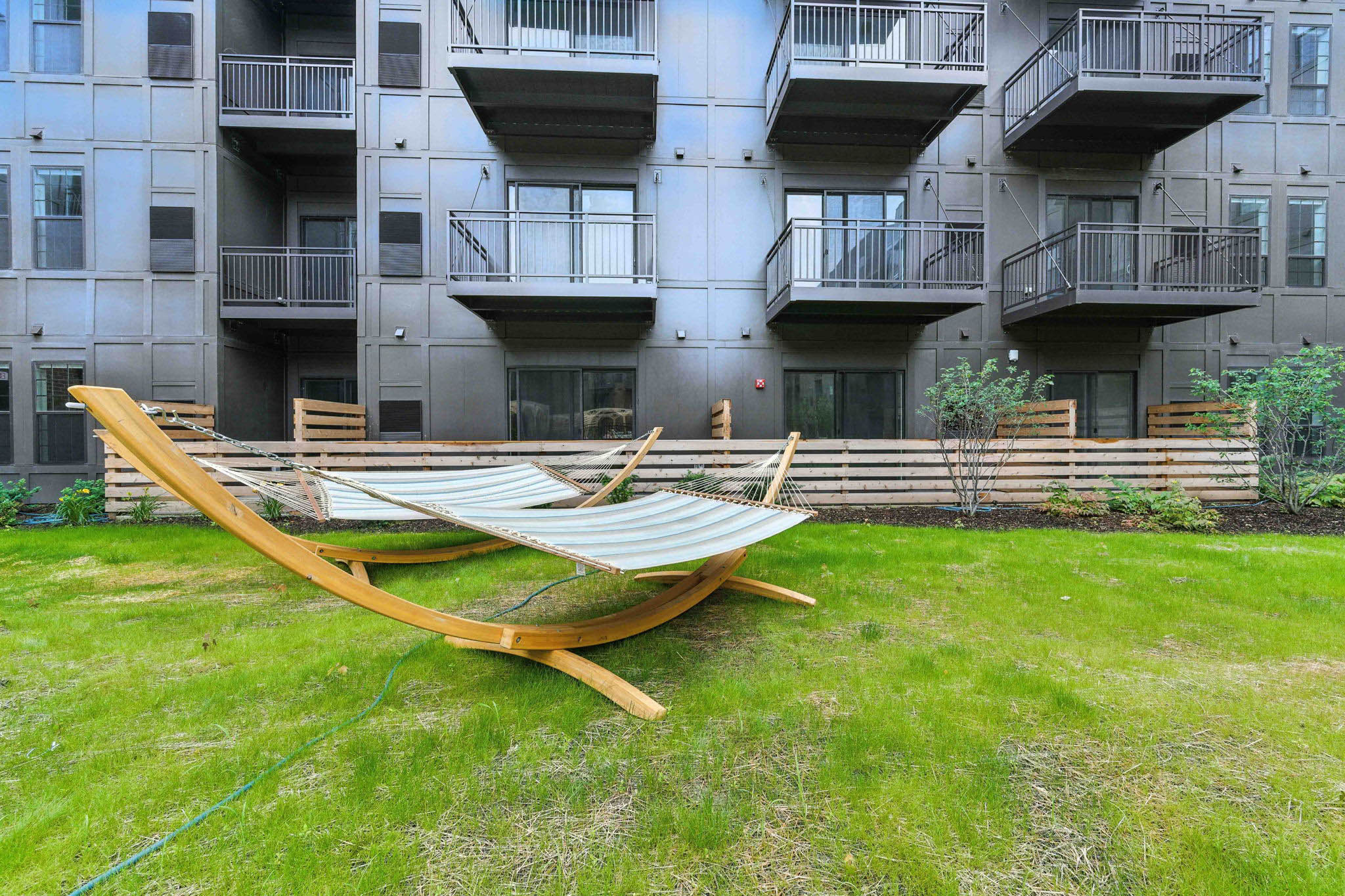 Real Estate Developers In Chicago 216 Web Or Mls Metro 19   519 Lawrence Ave_012