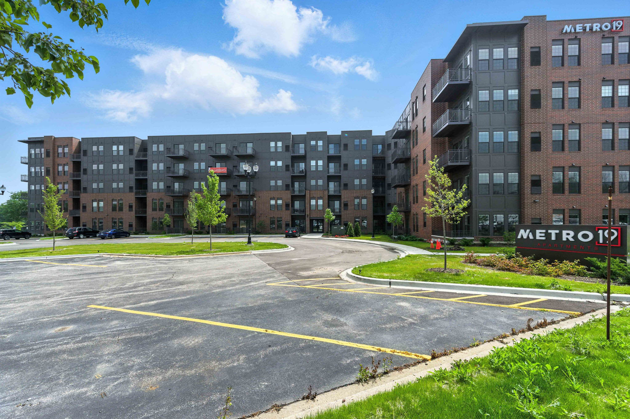 Real Estate Developers In Chicago 221 Web Or Mls Metro 19   519 Lawrence Ave_017