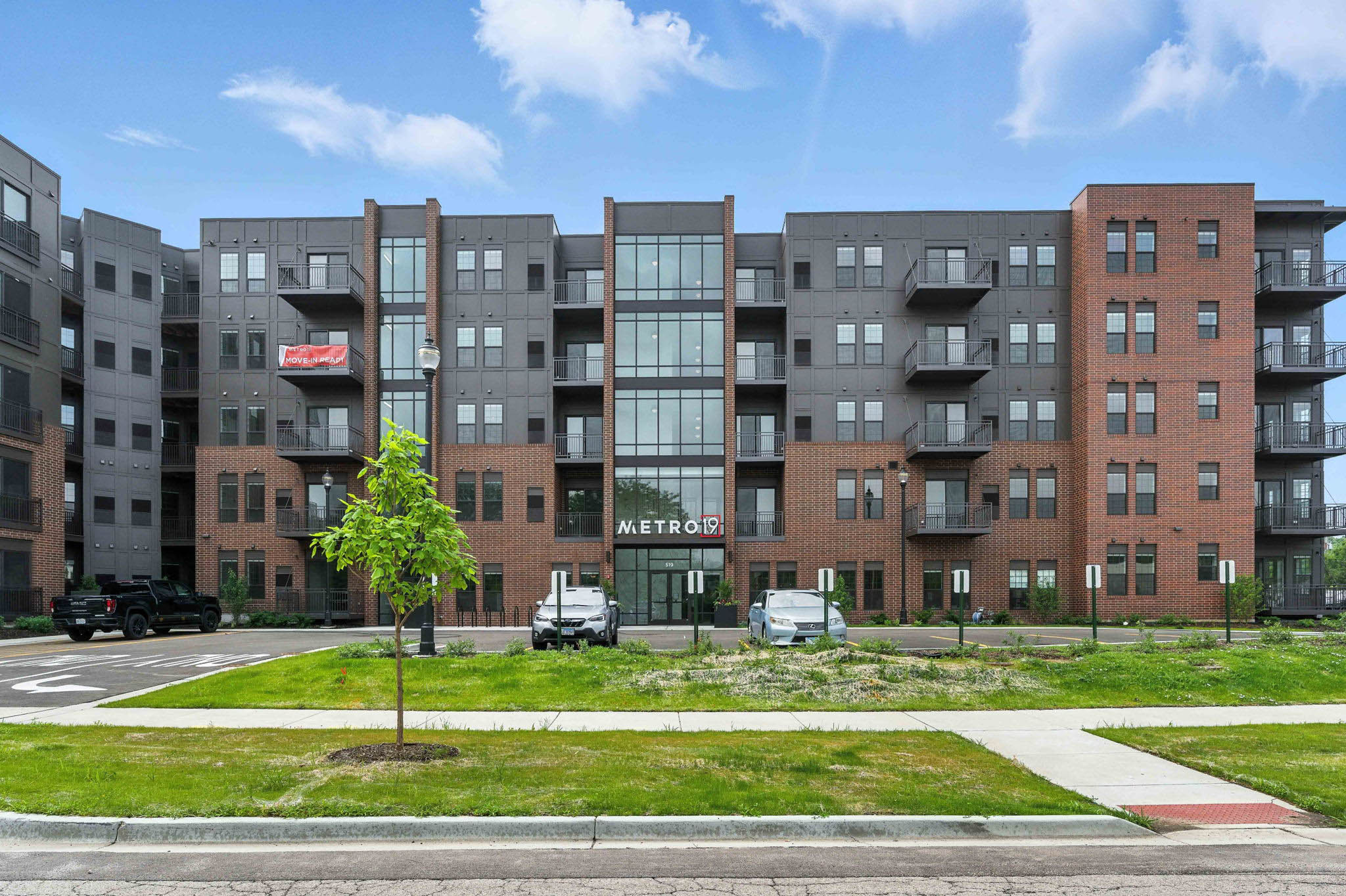 Real Estate Developers In Chicago 240 Web Or Mls Metro 19   519 Lawrence Ave_034