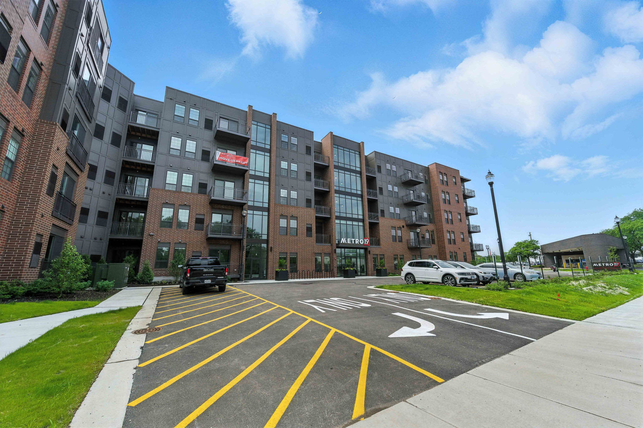 Real Estate Developers In Chicago 241 Web Or Mls Metro 19   519 Lawrence Ave_035