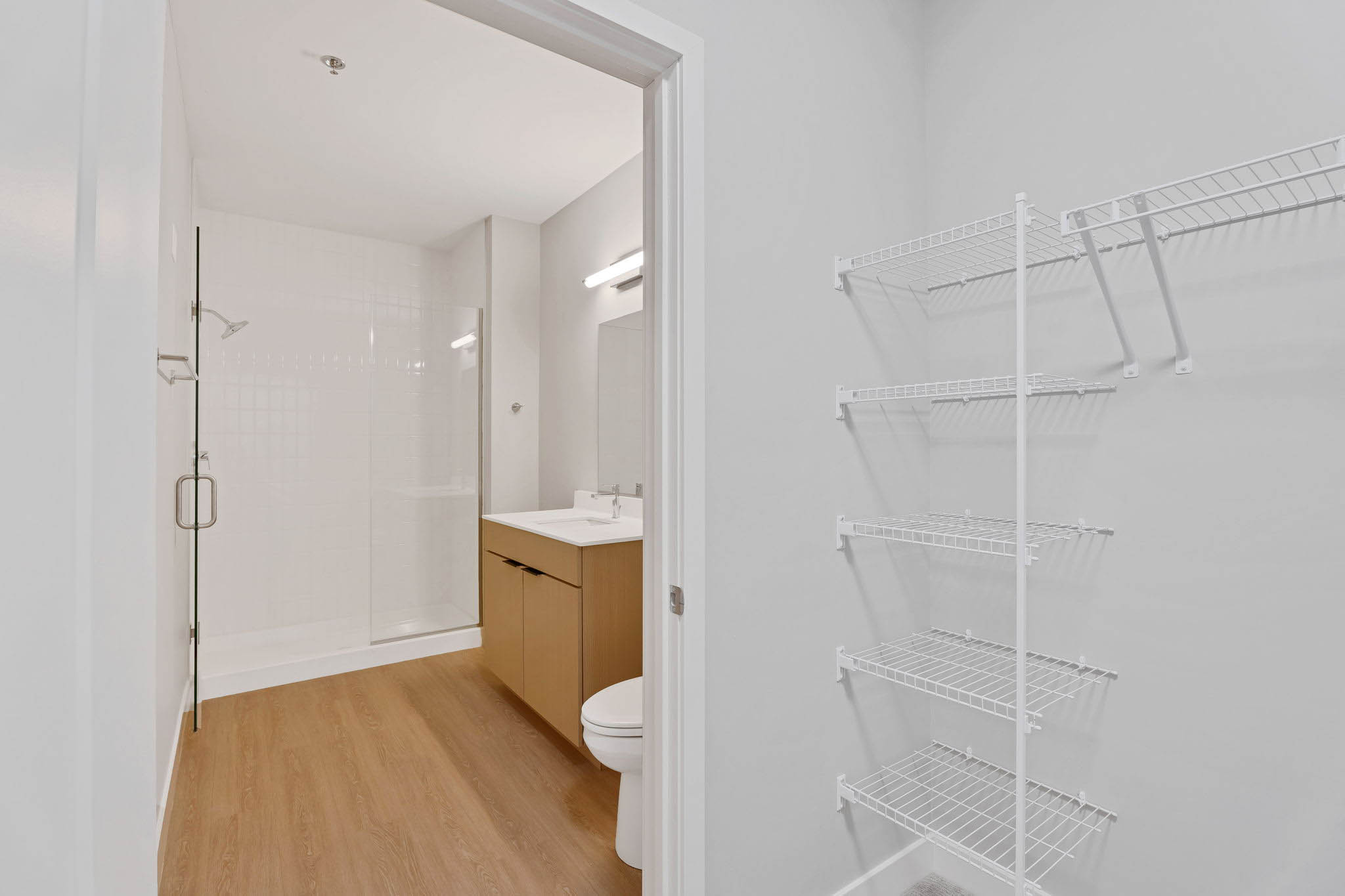 Real Estate Developers In Chicago 25 Web Or Mls 519 Lawrence Ave_025