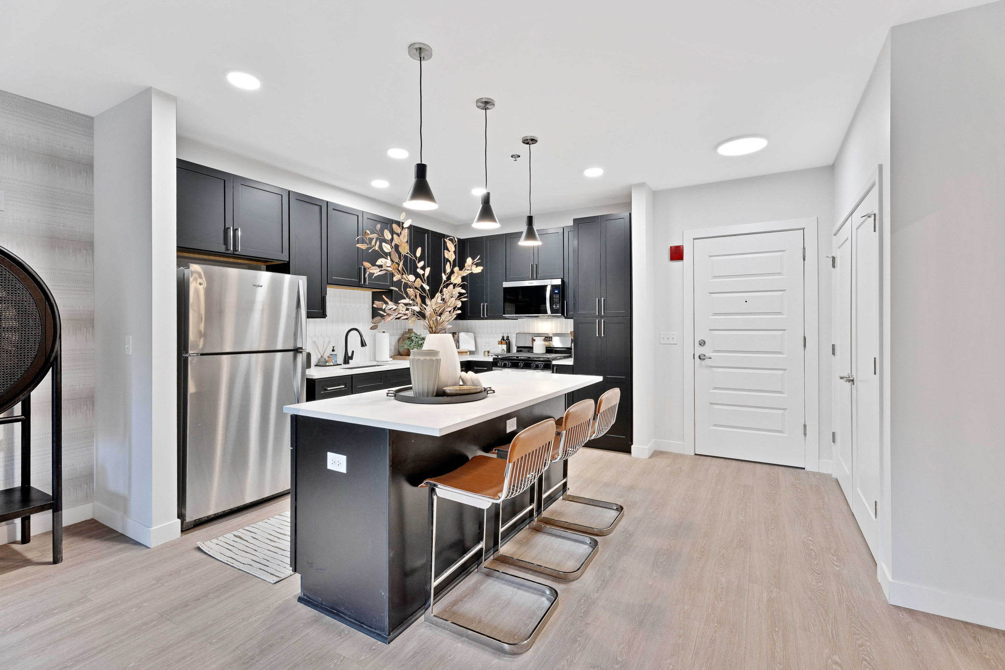 Real Estate Developers In Chicago 37 Web Or Mls 519 Lawrence Ave   Model Unit   0321_009