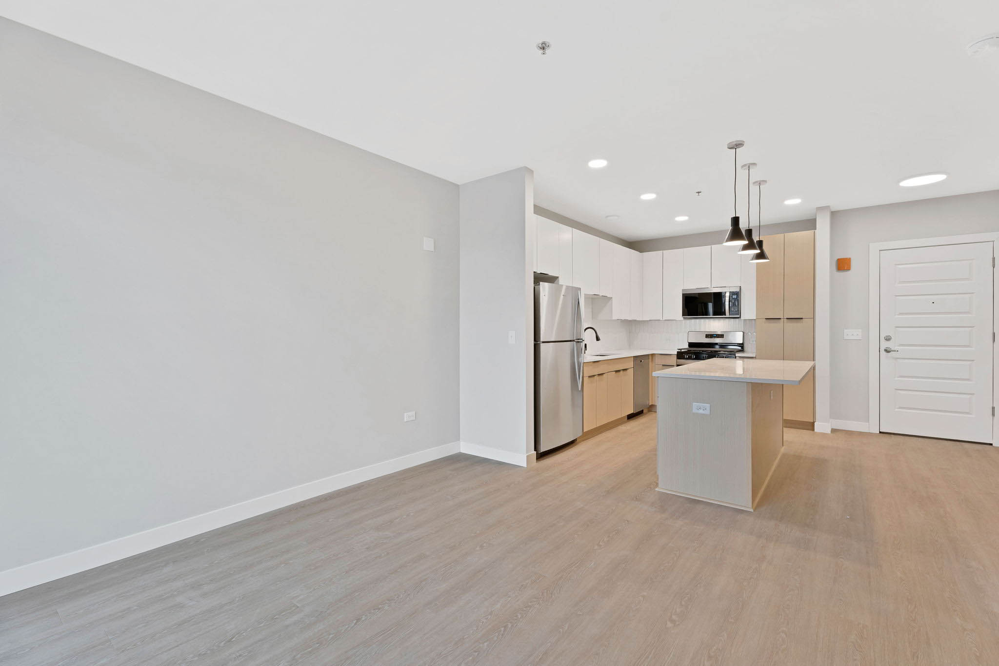 Real Estate Developers In Chicago 5 Web Or Mls 519 Lawrence Ave_005