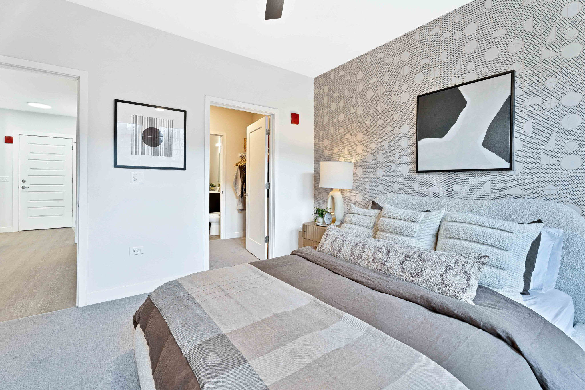 Real Estate Developers In Chicago 68 Web Or Mls 519 Lawrence Ave   Model Unit   0321_040