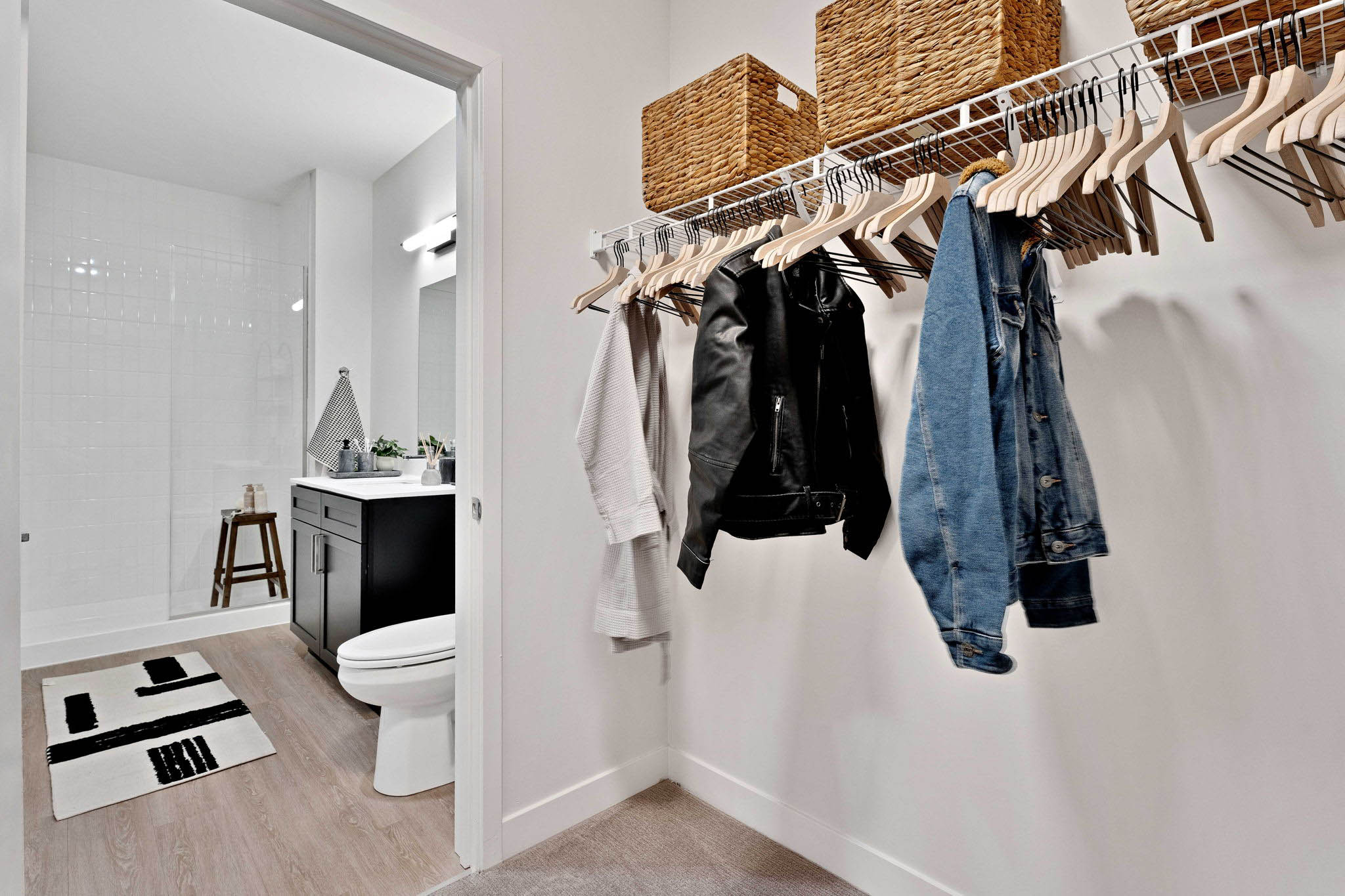Real Estate Developers In Chicago 72 Web Or Mls 519 Lawrence Ave   Model Unit   0321_044