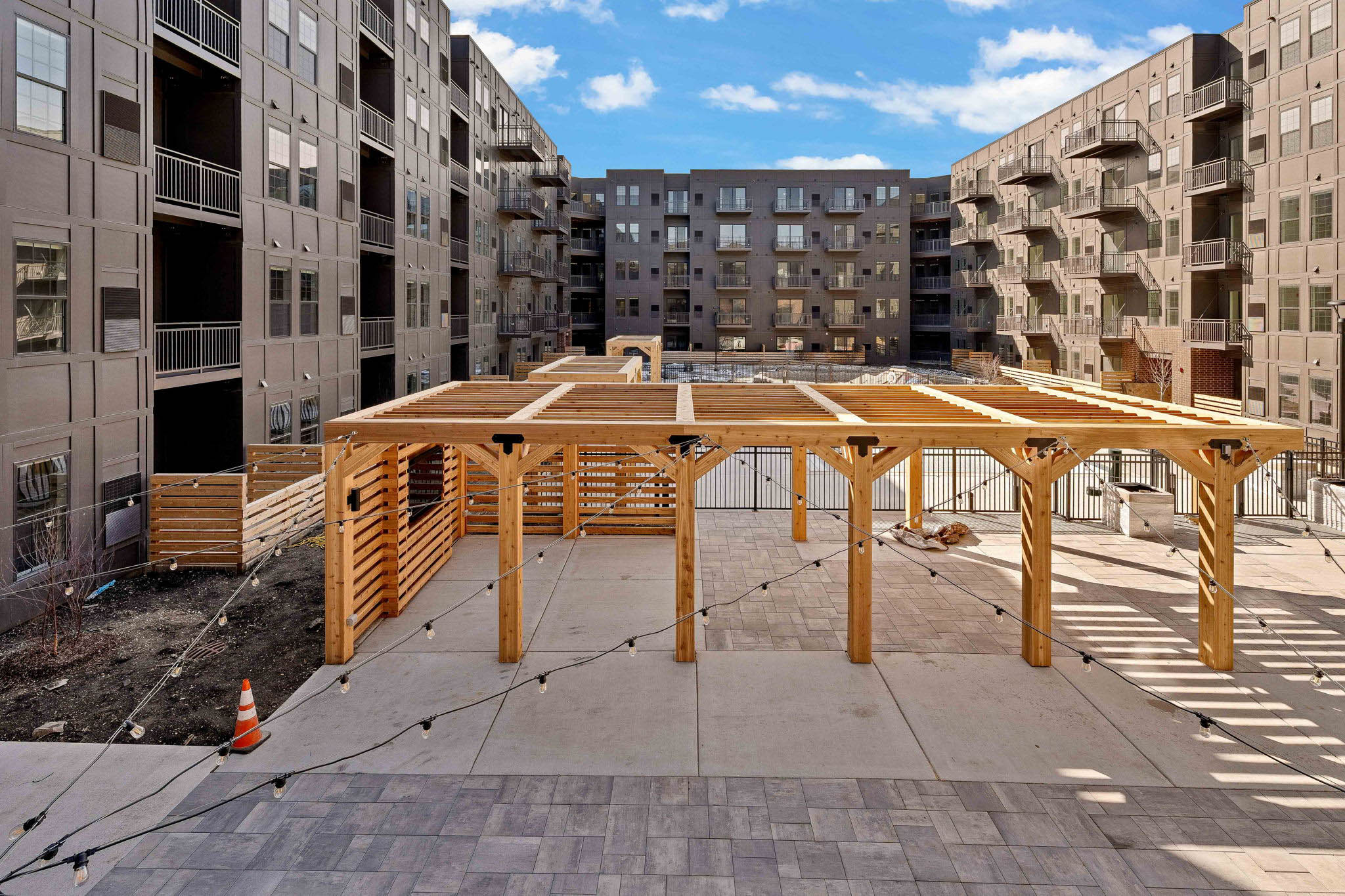 Real Estate Developers In Chicago 88 Web Or Mls 519 Lawrence Ave   Model Unit   0321_060