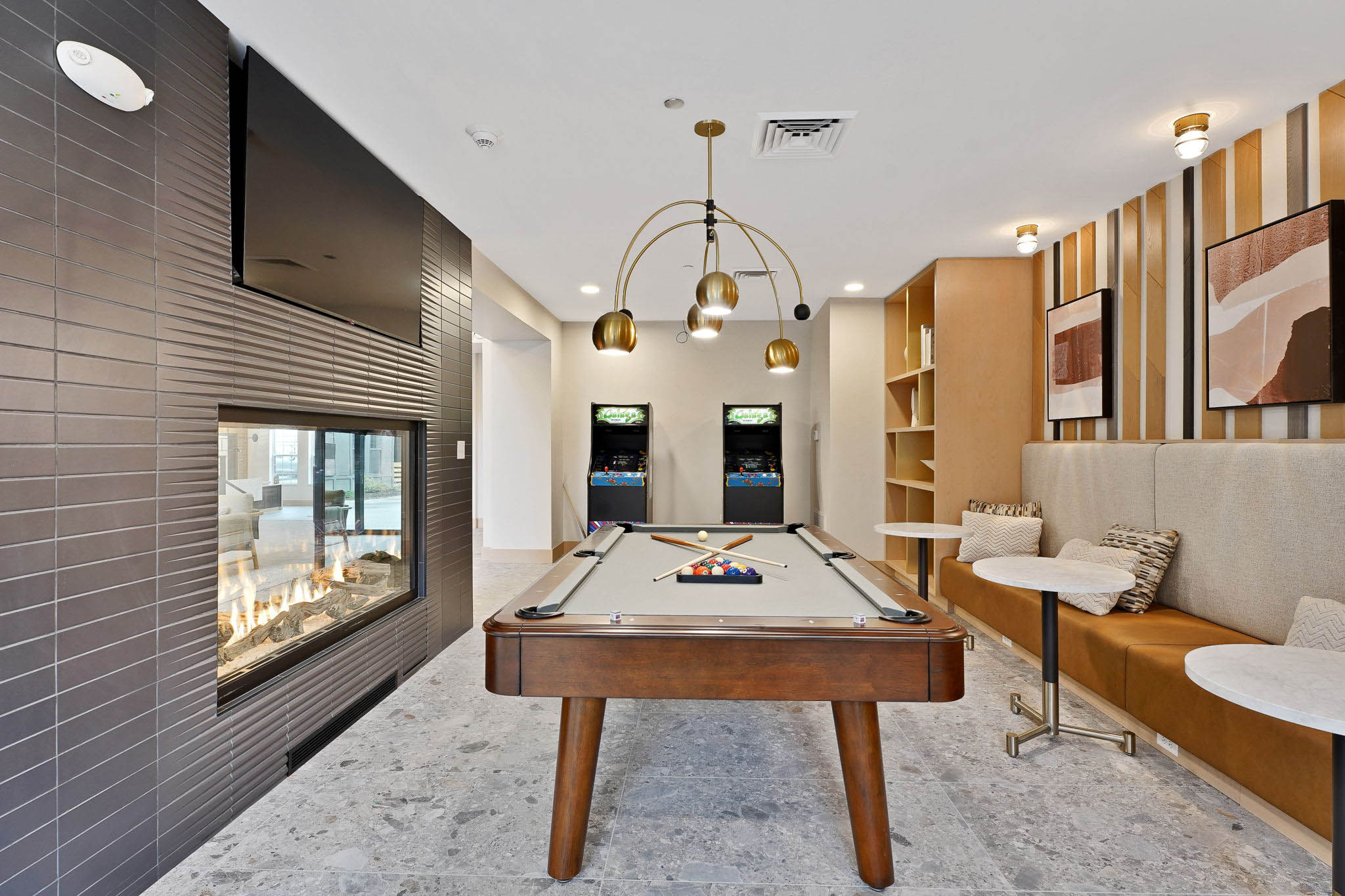 Real Estate Developers In Chicago 96 Web Or Mls Metro 19   Common Areas_006